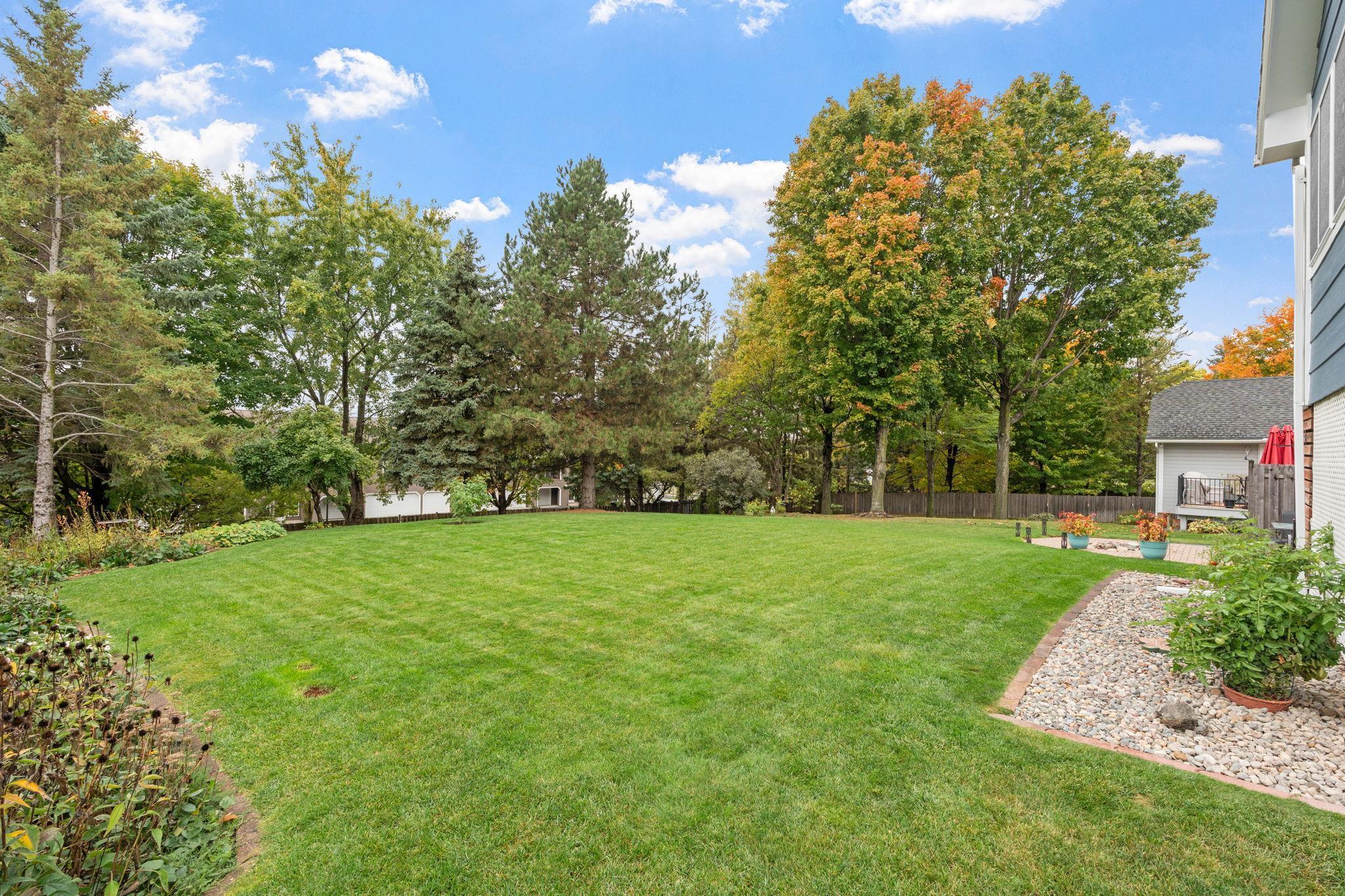 8405 Underwood Lane N