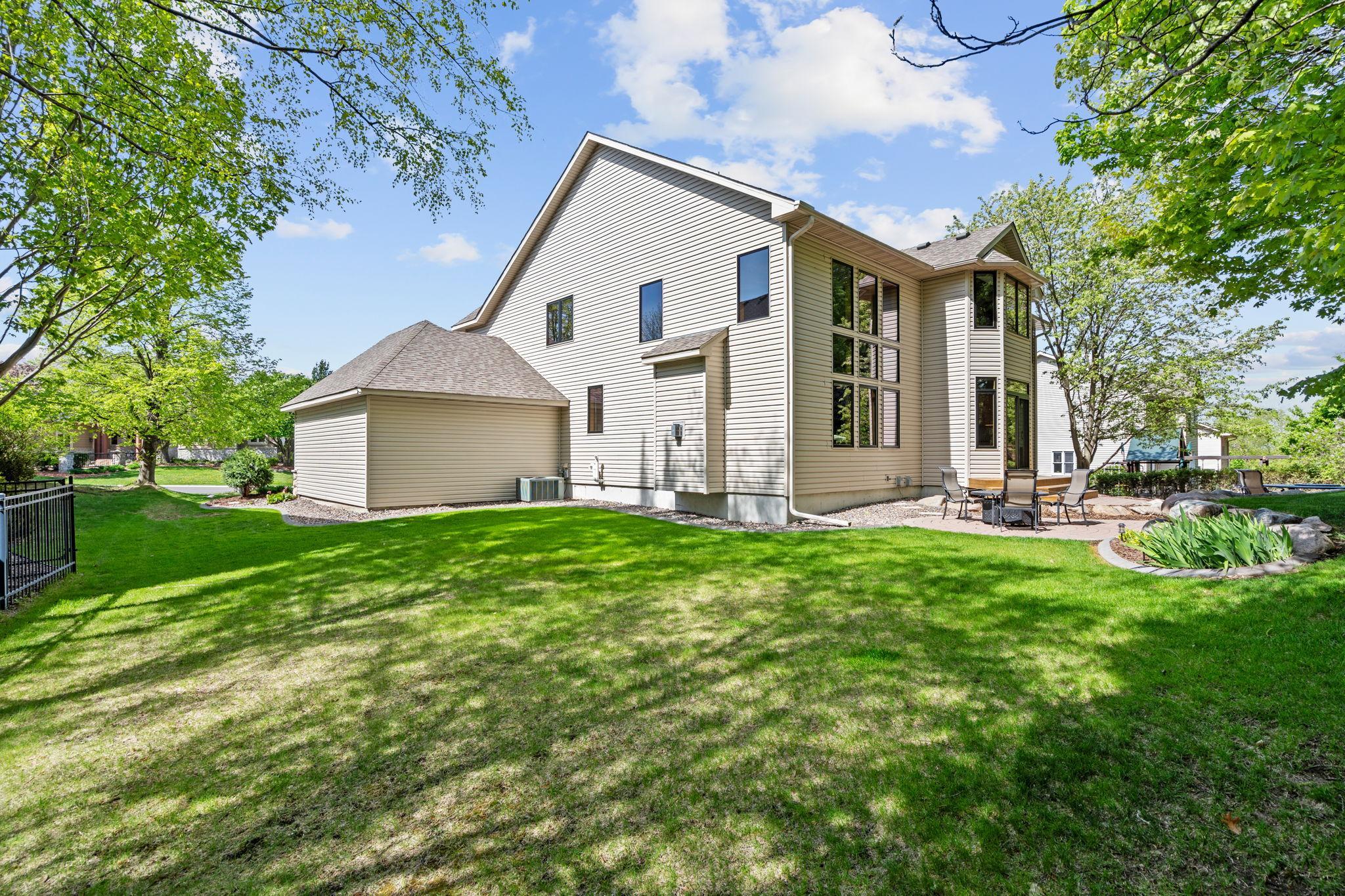 7552 Blackoaks Lane N