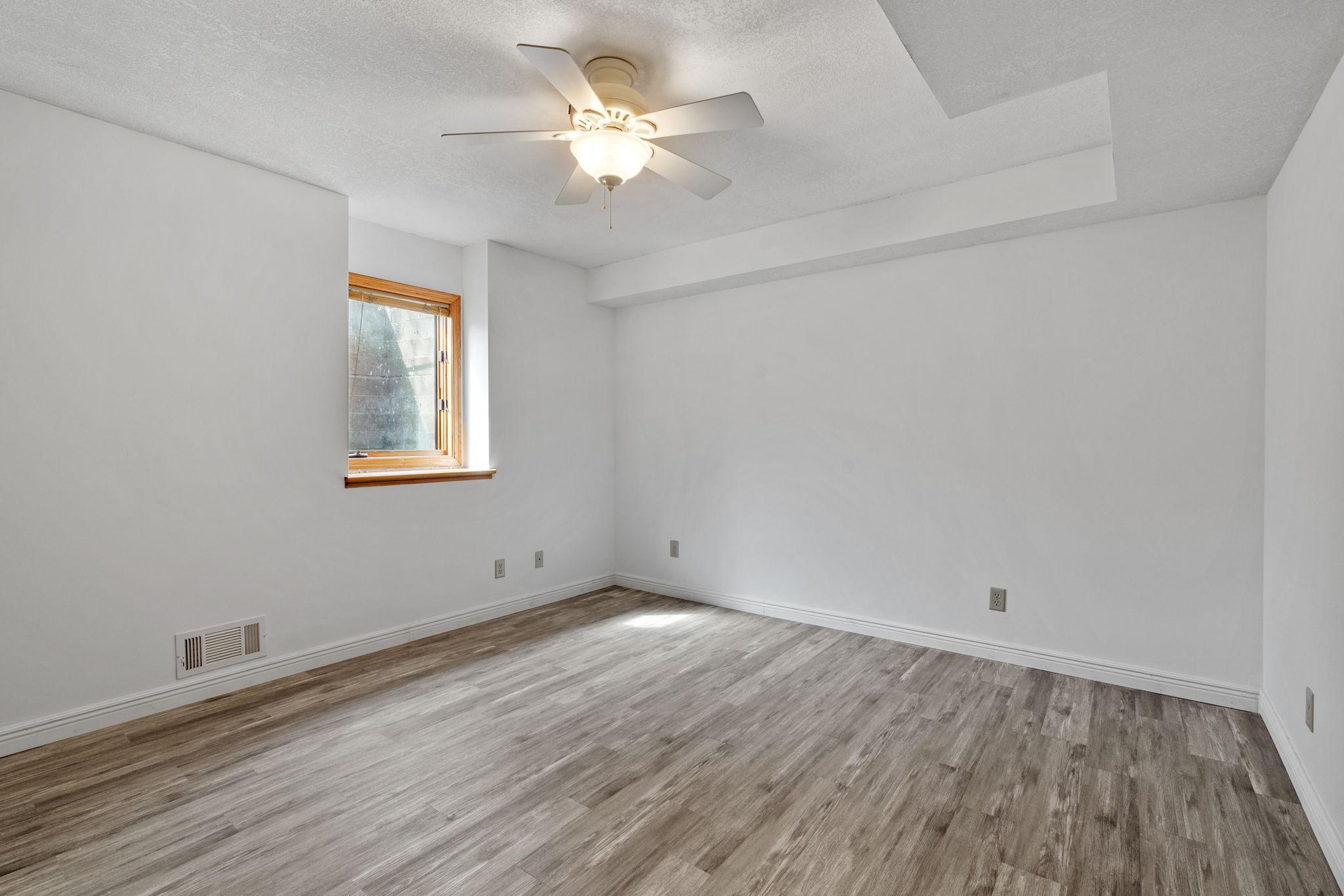 9154 Edinburgh Lane