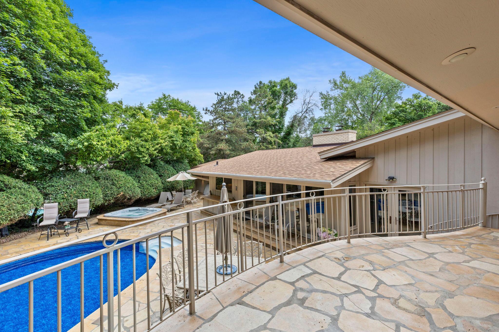 7105 Gleason Road