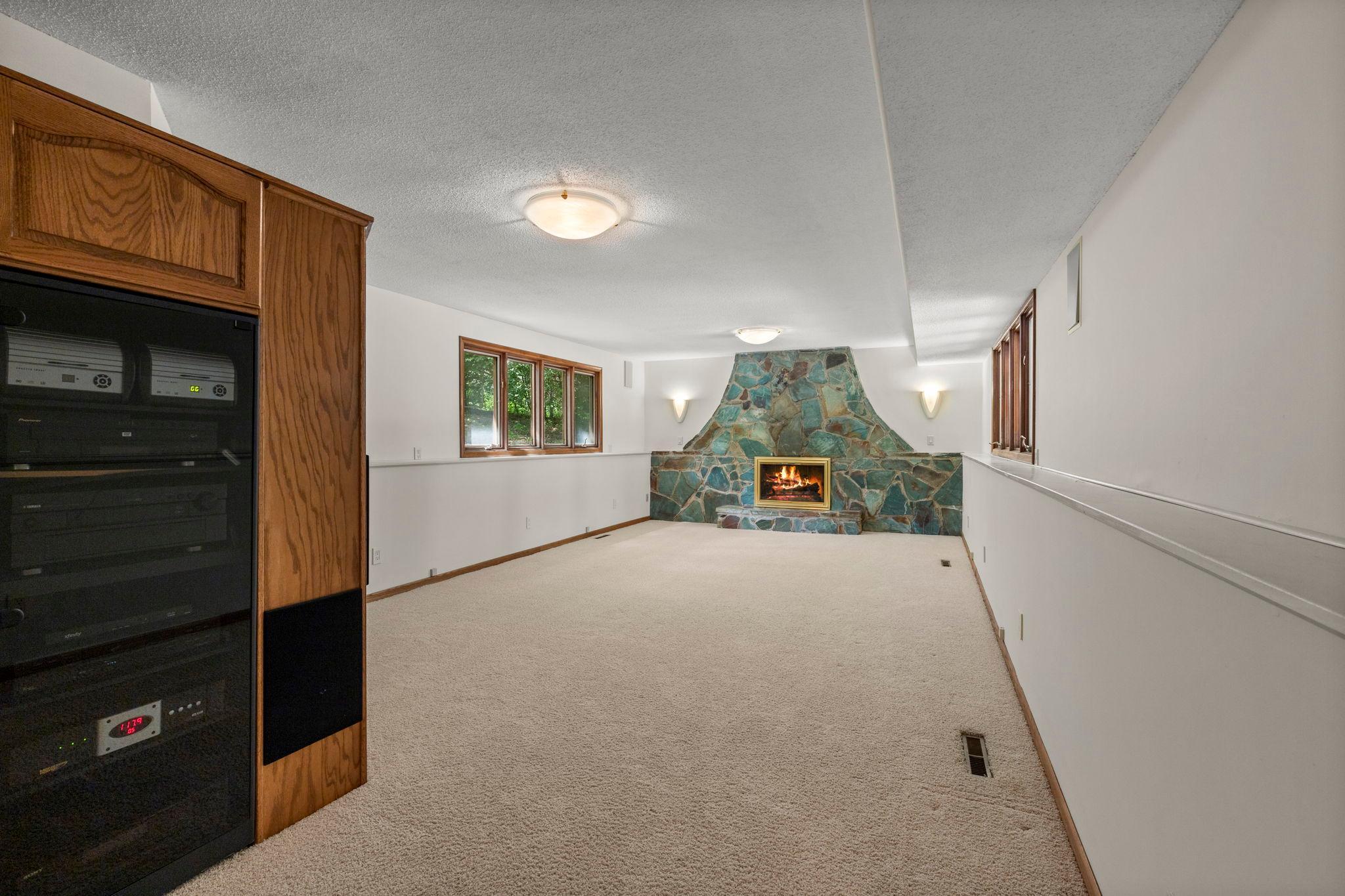 7105 Gleason Road