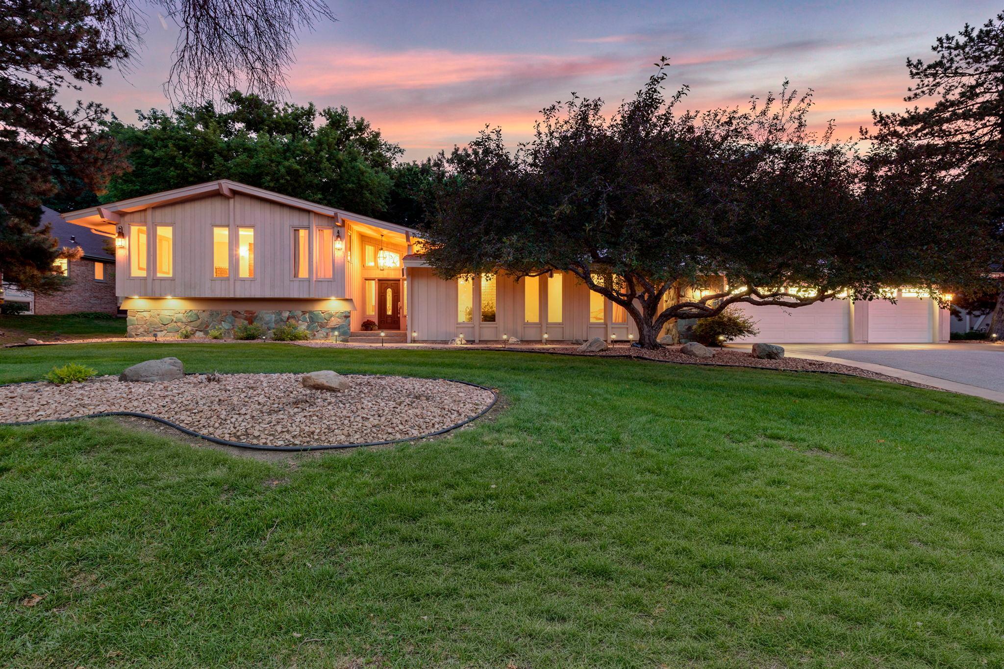 7105 Gleason Road