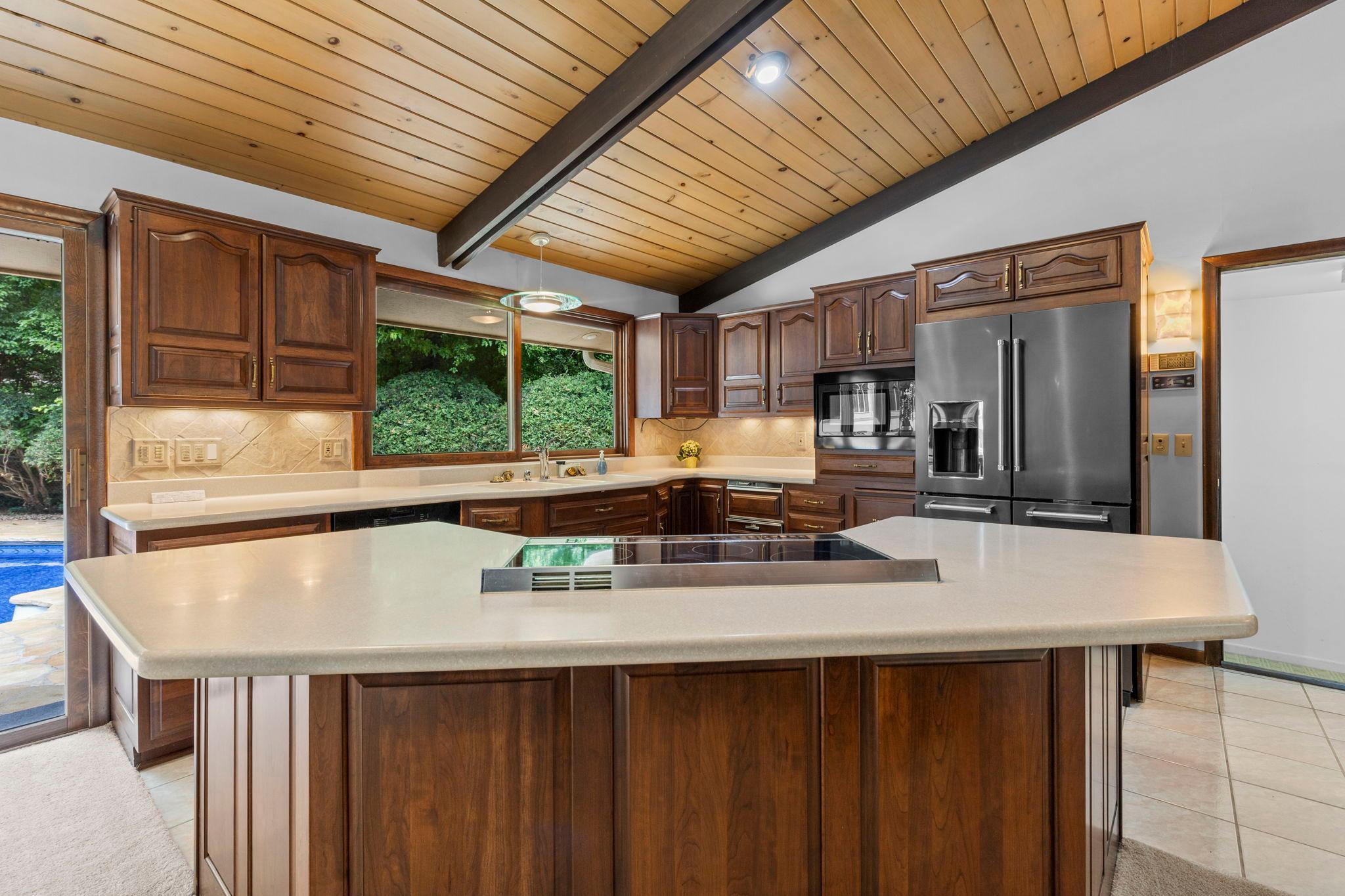 7105 Gleason Road