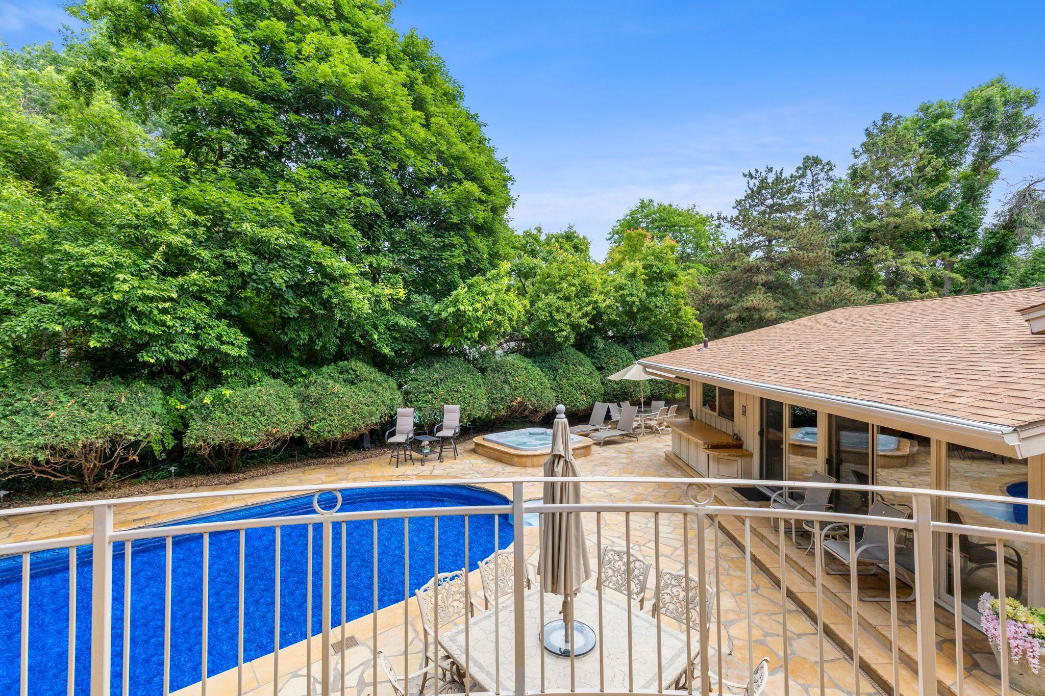 7105 Gleason Road