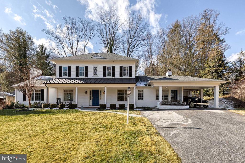 1808 CIRCLE ROAD