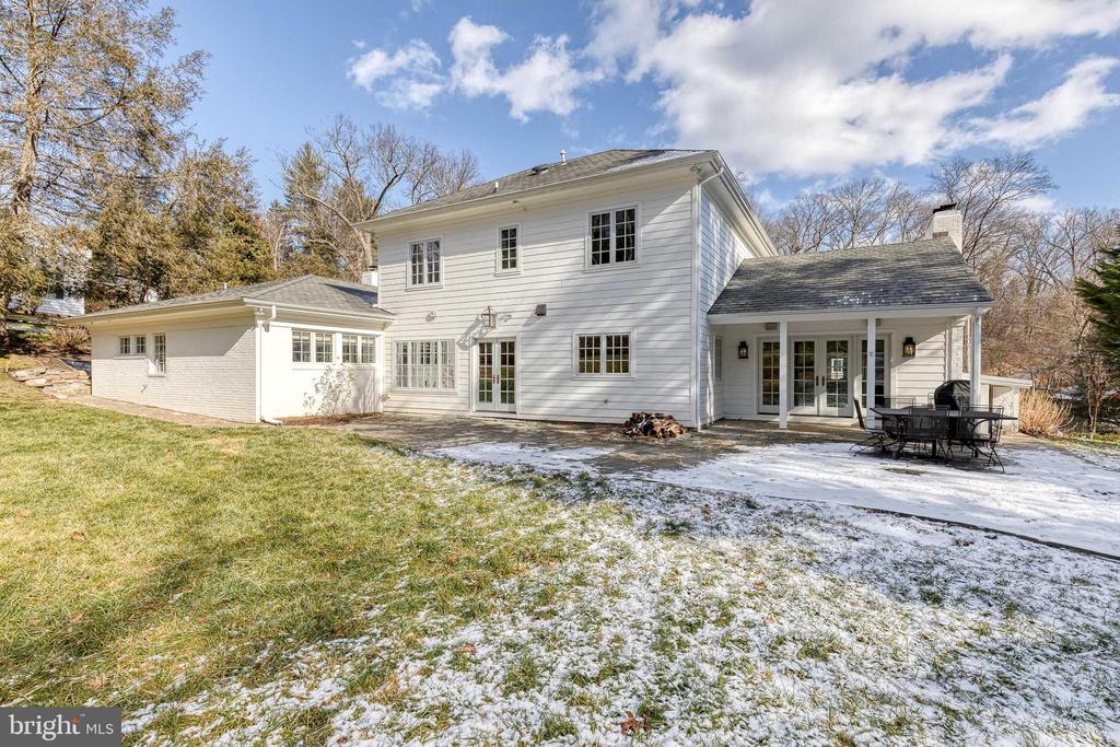 1808 CIRCLE ROAD