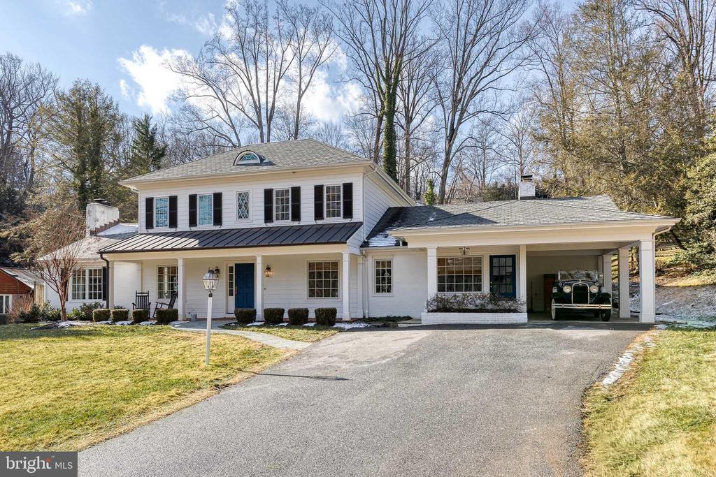 1808 CIRCLE ROAD