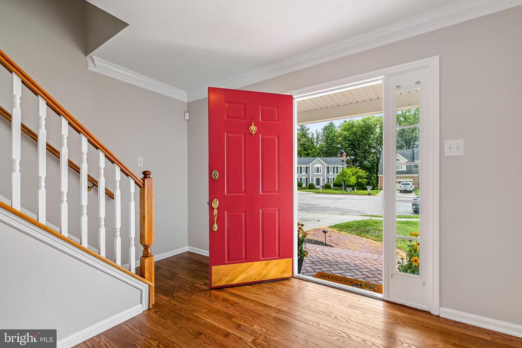 1210 MAPLE LEAF COURT