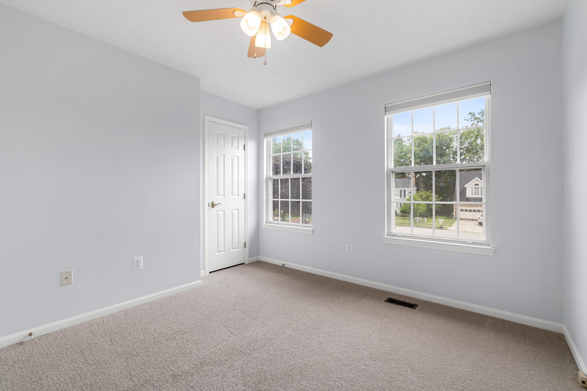 1210 MAPLE LEAF COURT