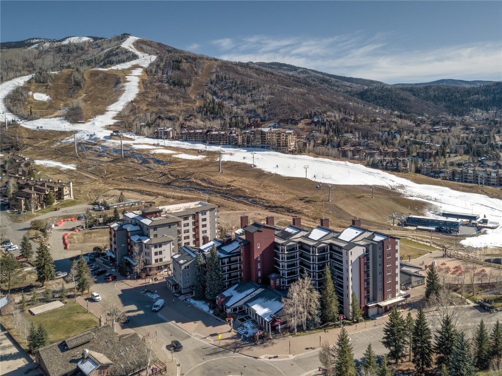 1855 Ski Time Square DRIVE 305A