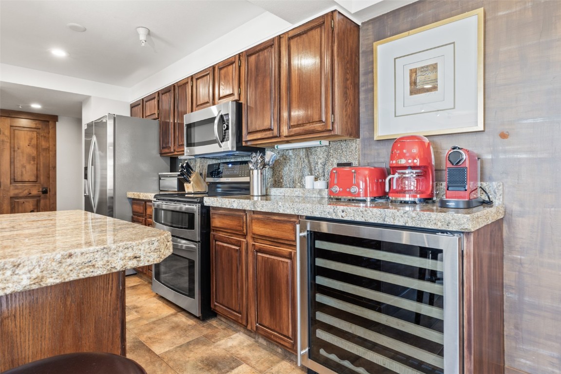 1855 Ski Time Square DRIVE 305A