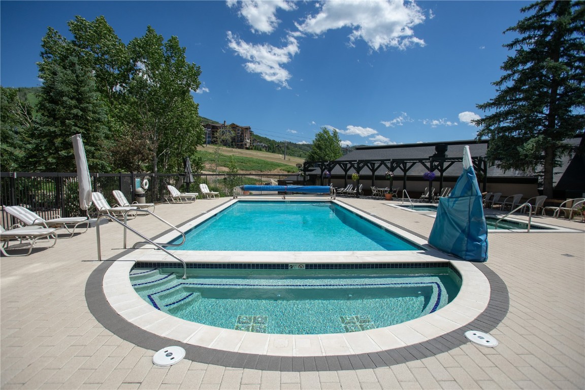 1855 Ski Time Square DRIVE 305A