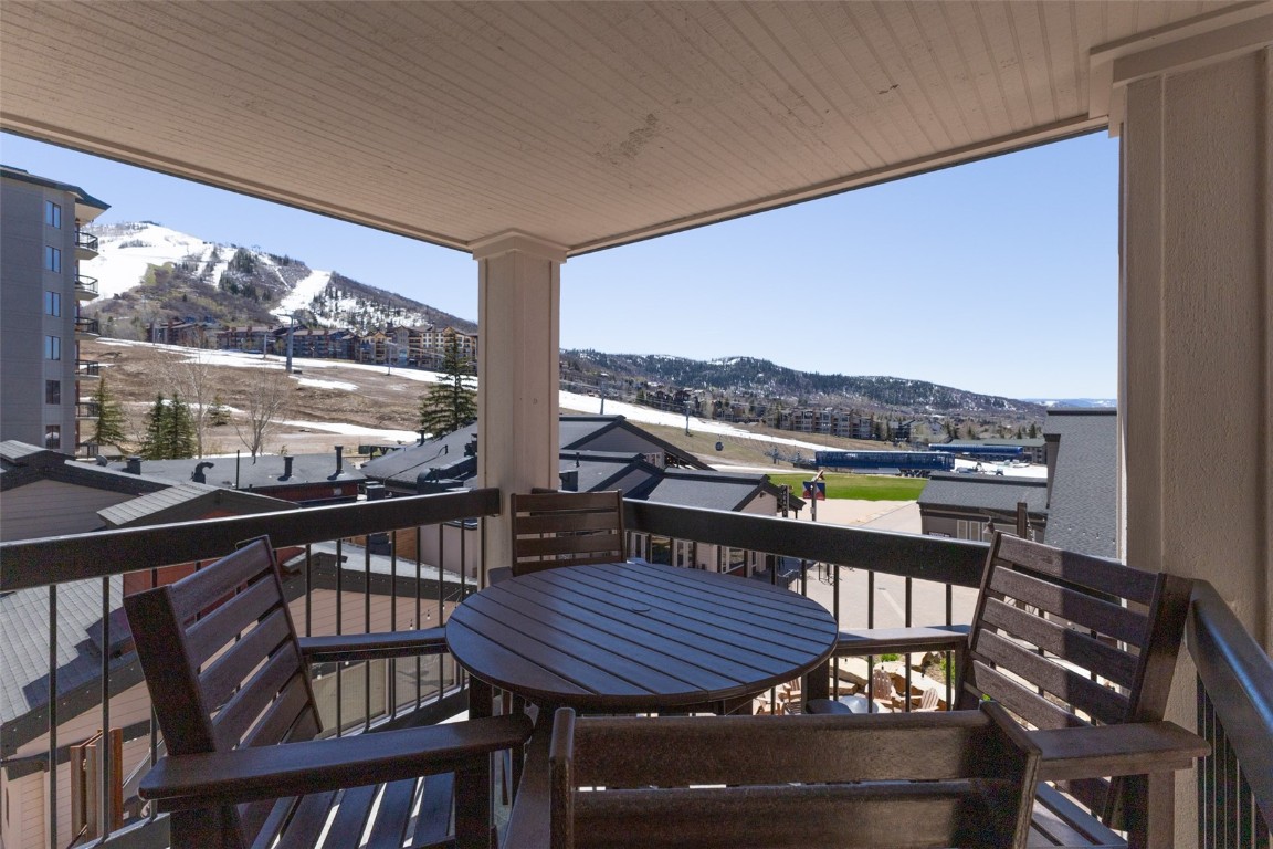 1855 Ski Time Square DRIVE 305A