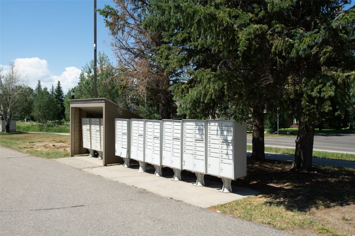 1535 Shadow Run COURT E104