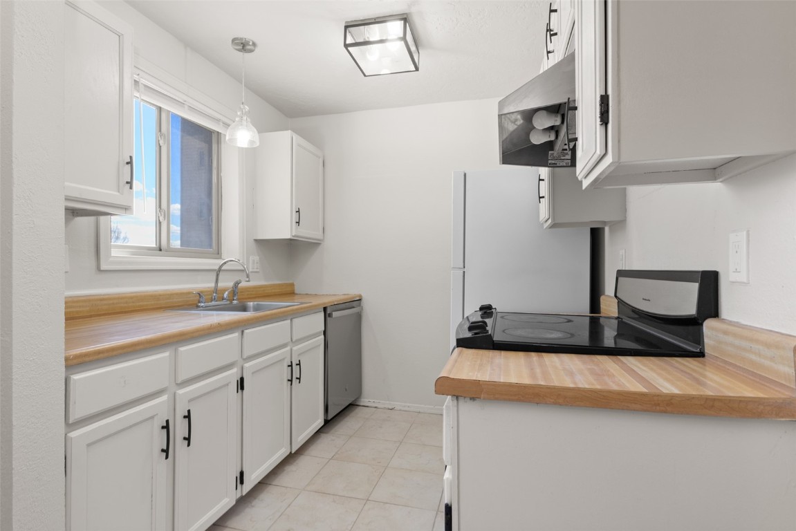 1535 Shadow Run COURT E104