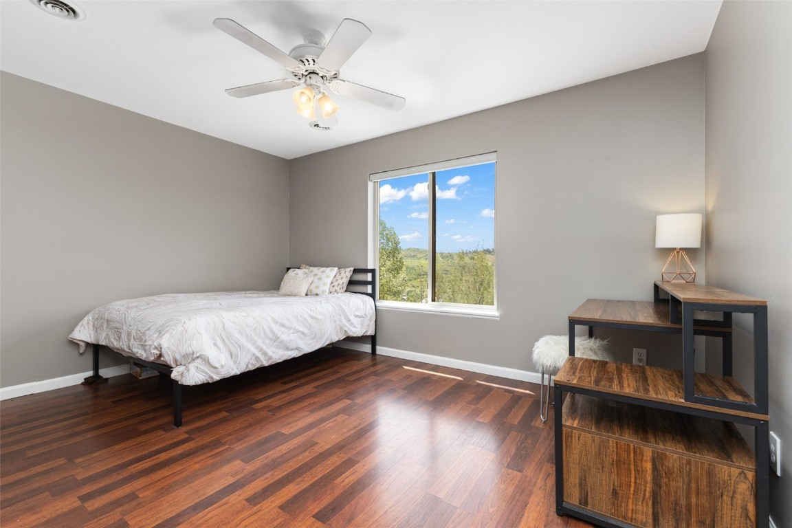 485 Eaglepointe COURT 3