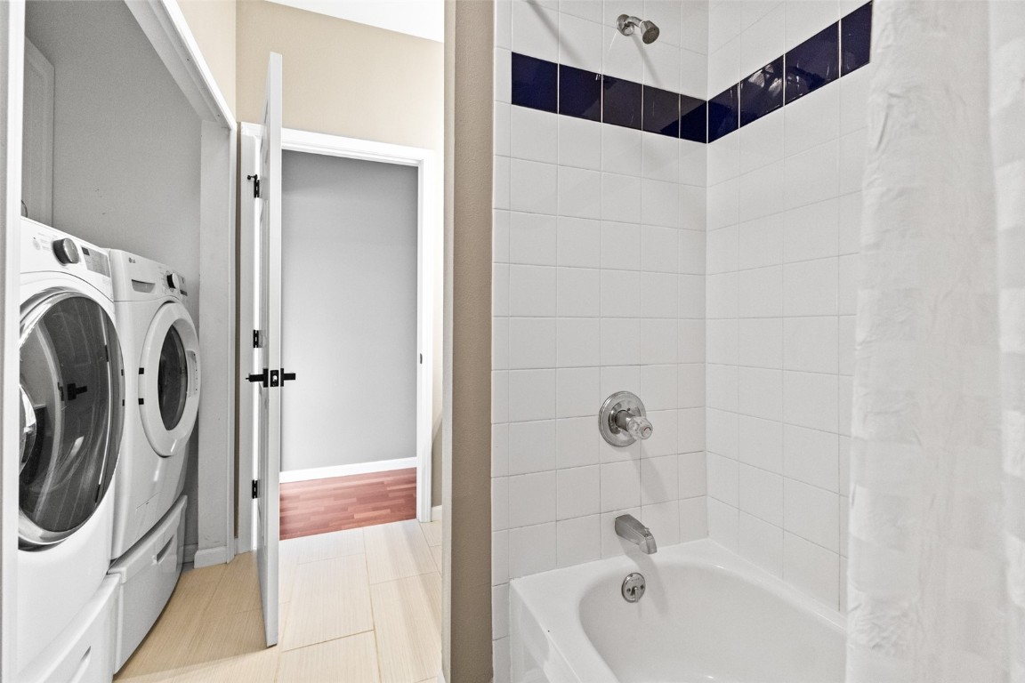 485 Eaglepointe COURT 3