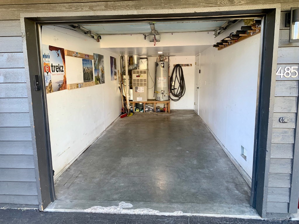 485 Eaglepointe COURT 3