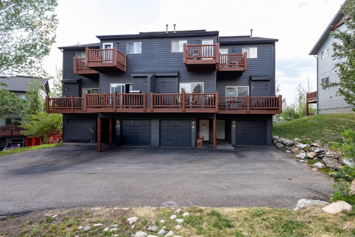 485 Eaglepointe COURT 3