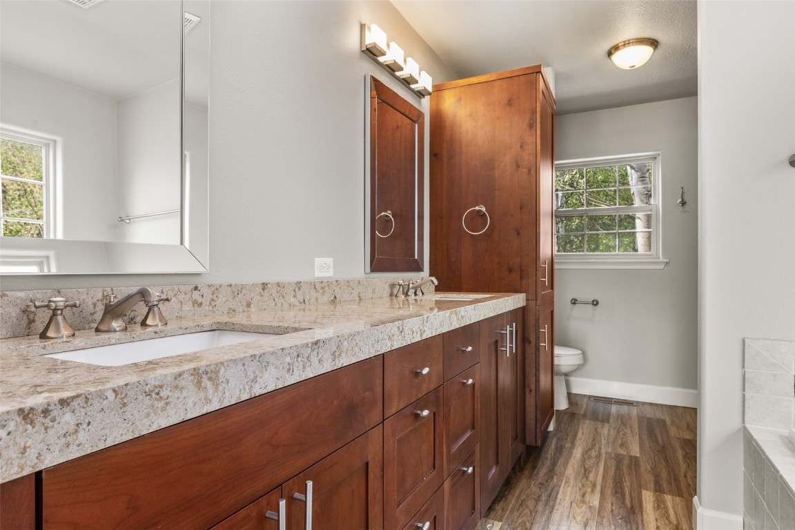 31040 Fallen Falcon TRAIL