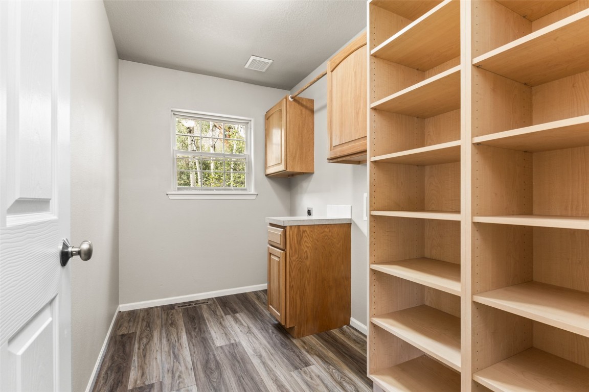 31040 Fallen Falcon TRAIL