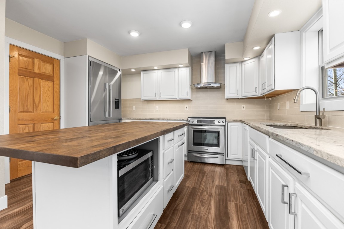 27401 Brandon CIRCLE