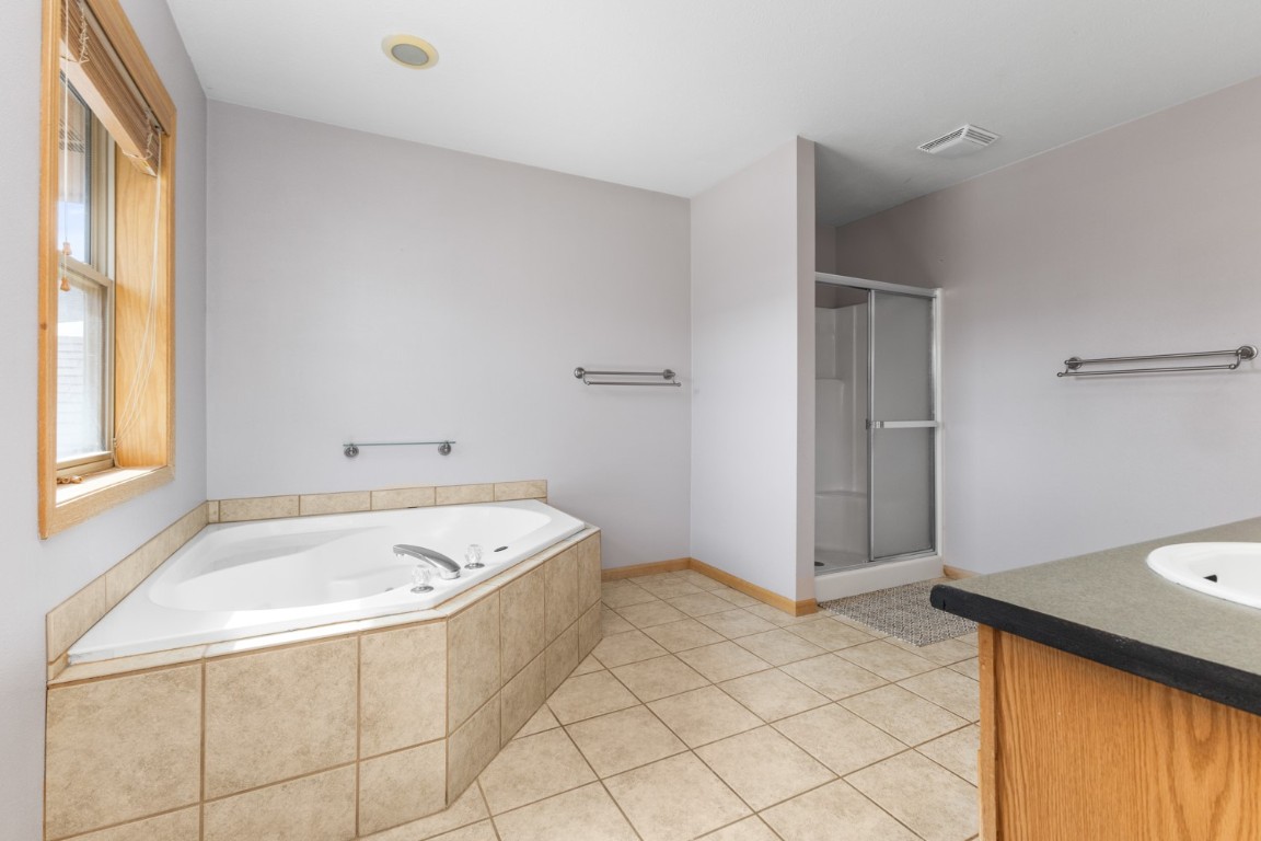 27401 Brandon CIRCLE