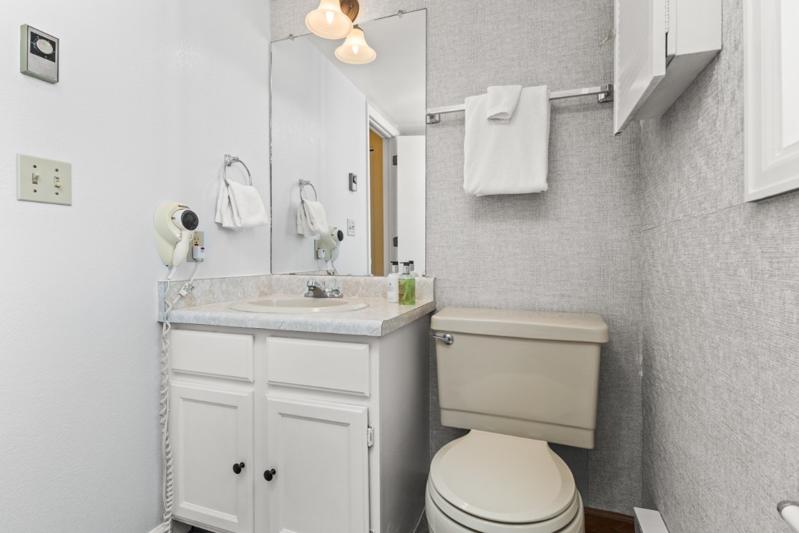 1525 Shadow Run Frontage 207