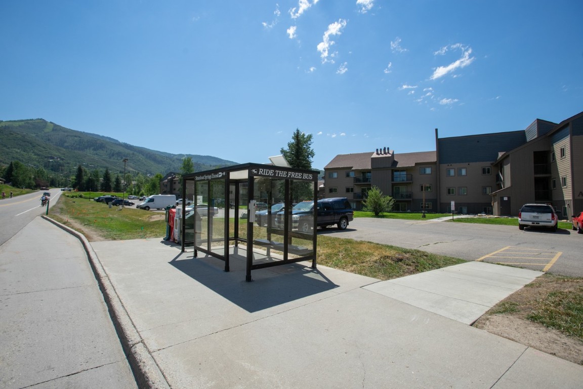 1525 Shadow Run Frontage 207