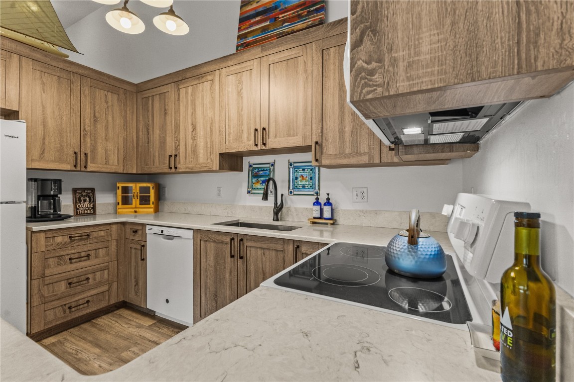 3345 Columbine DRIVE 807