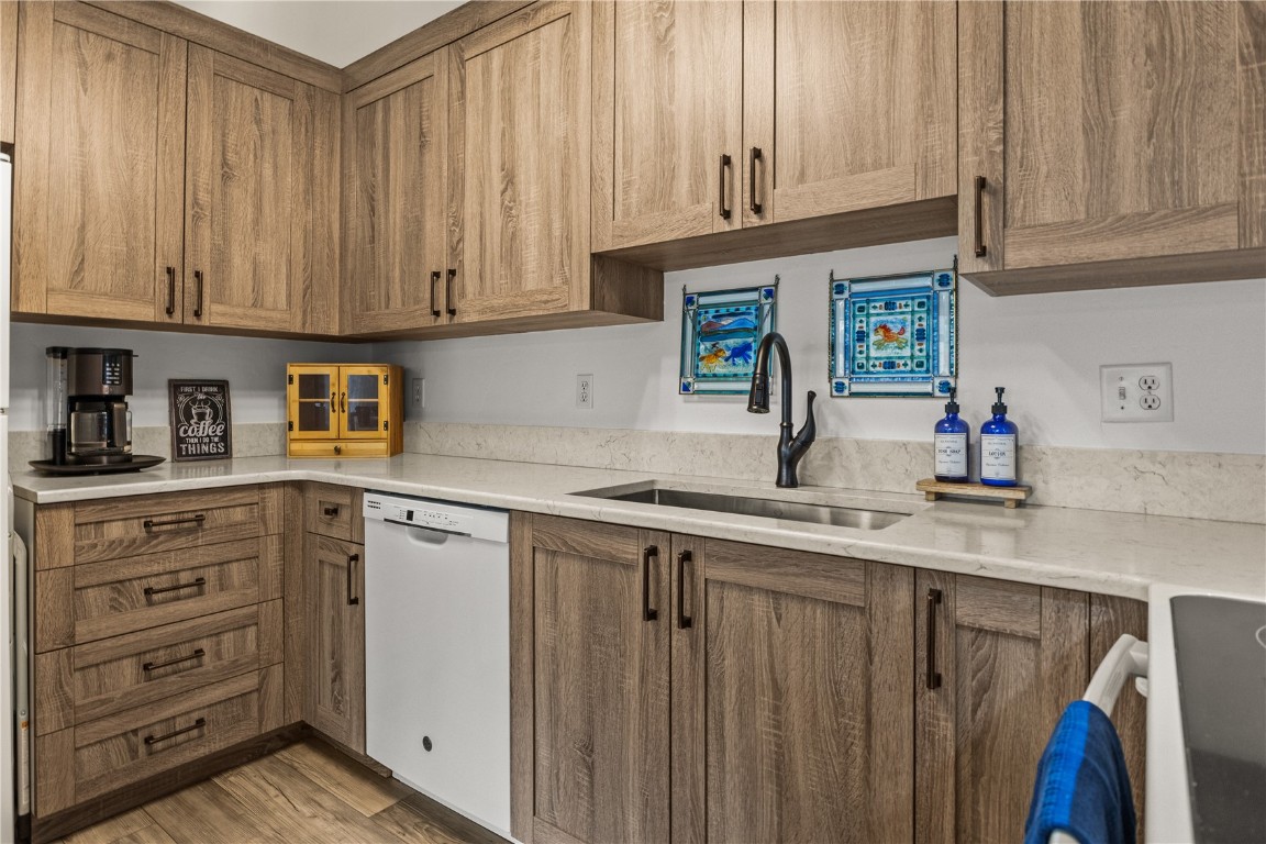 3345 Columbine DRIVE 807