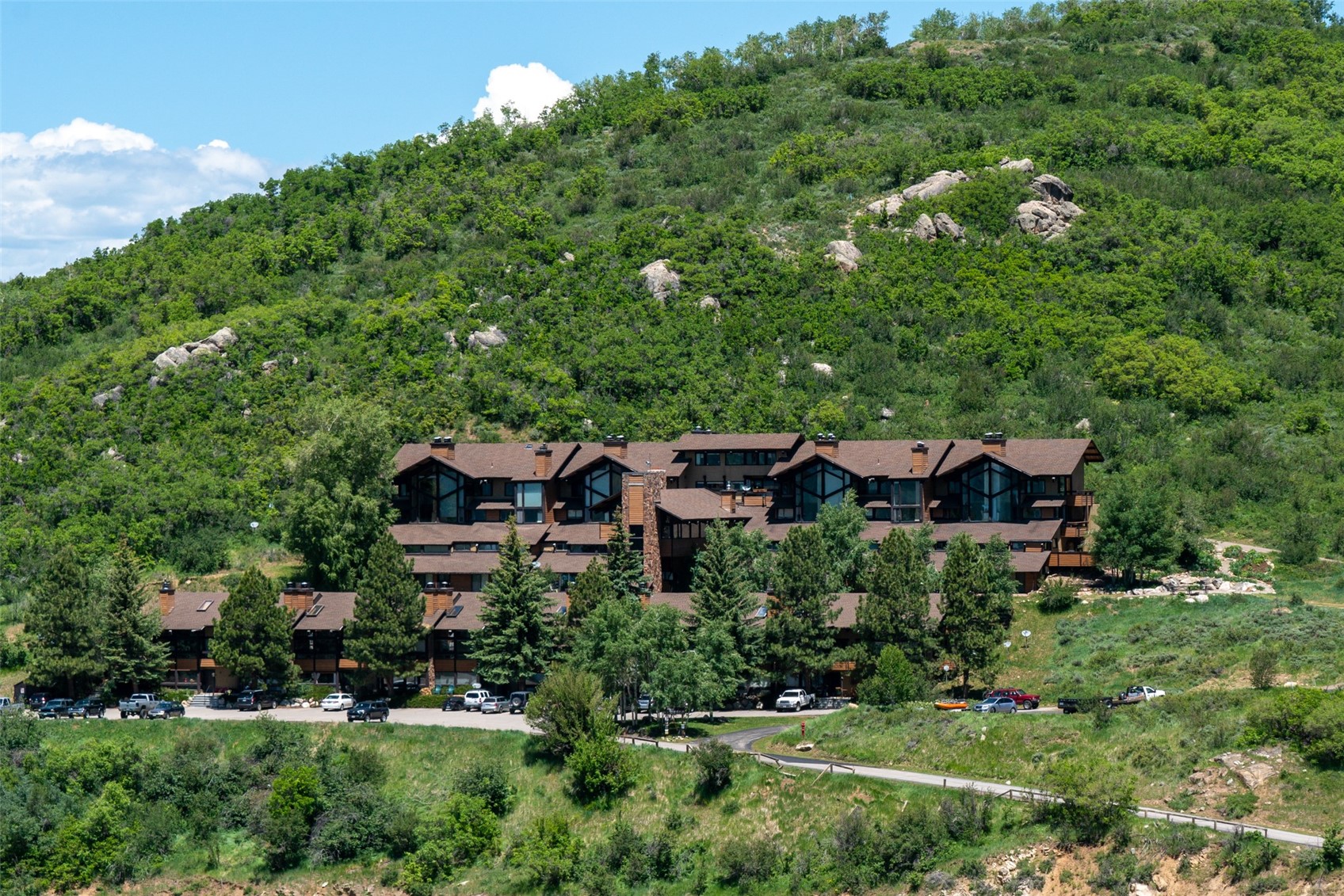 31500 Runaway PLACE 304