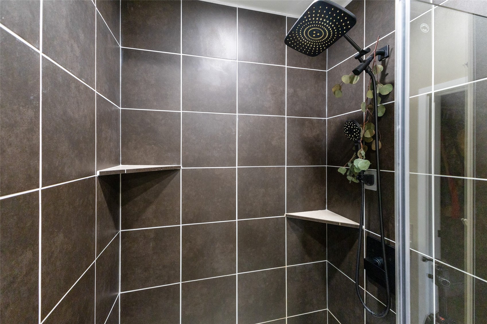 967 Dry Creek South ROAD