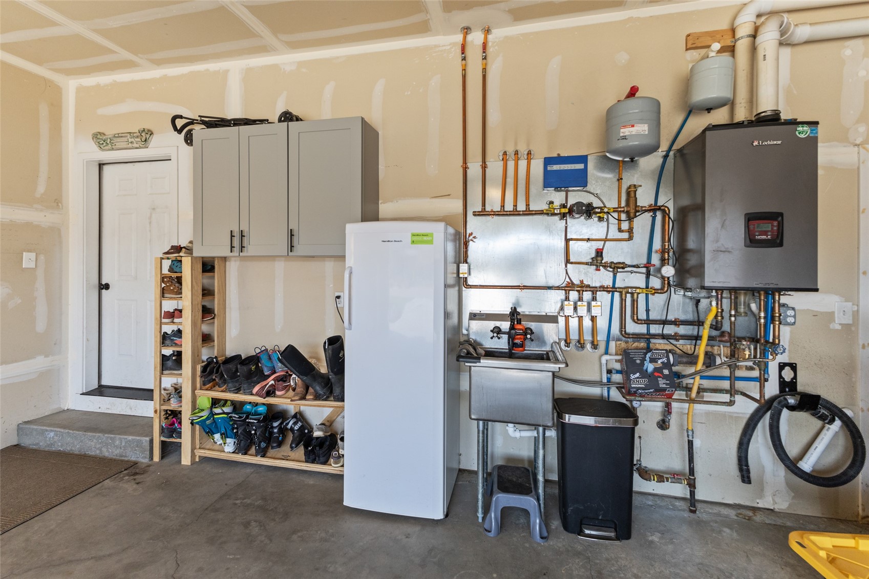 967 Dry Creek South ROAD