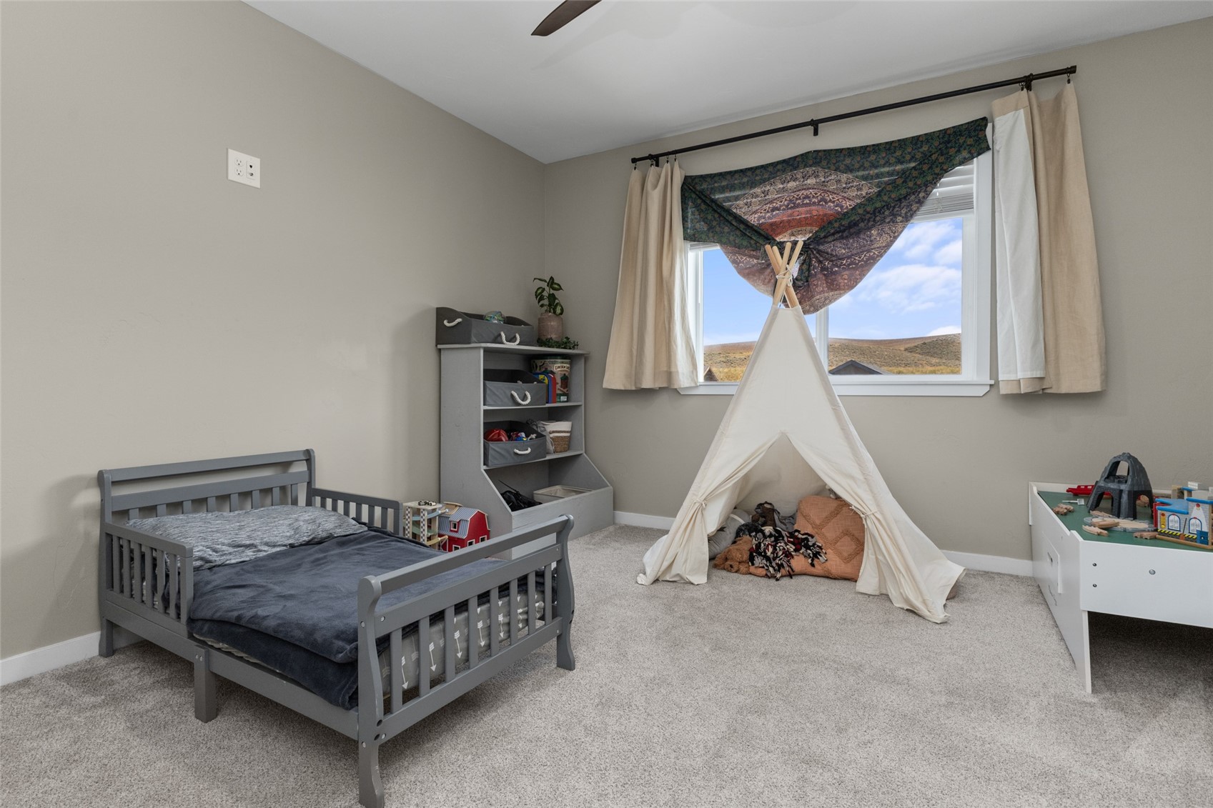 967 Dry Creek South ROAD