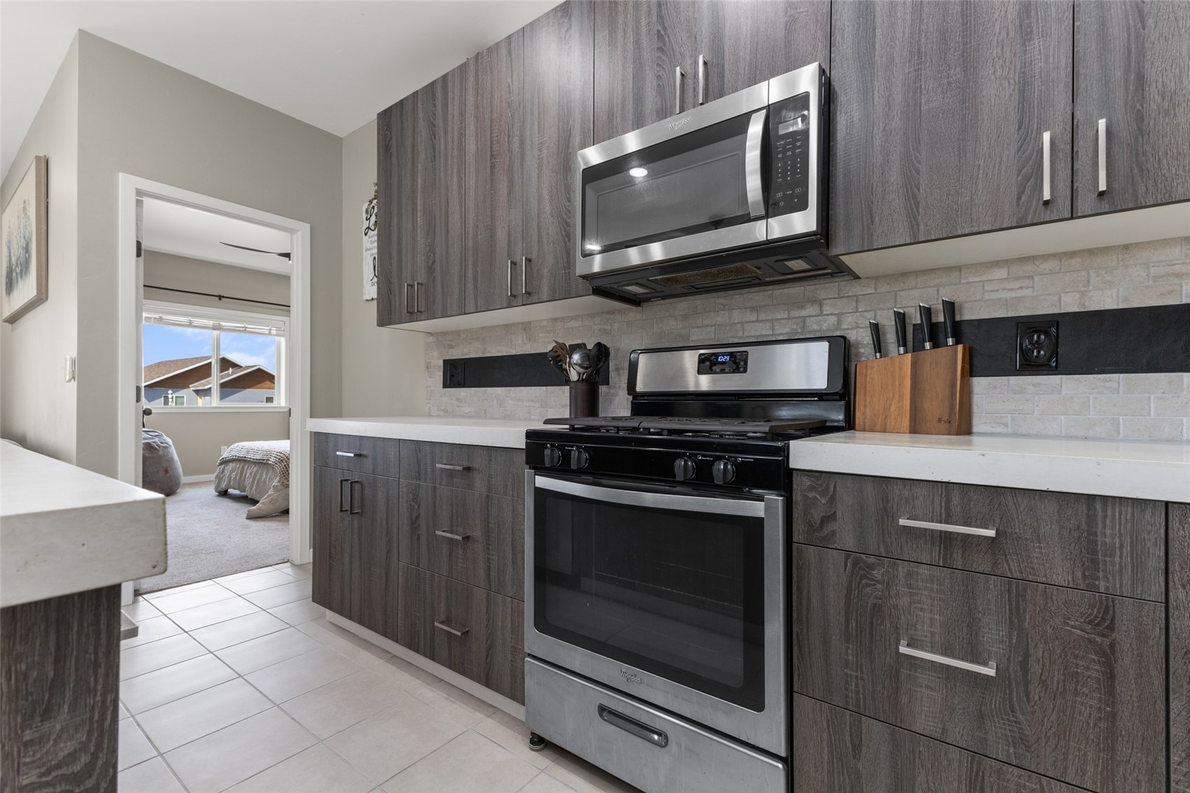 967 Dry Creek South ROAD