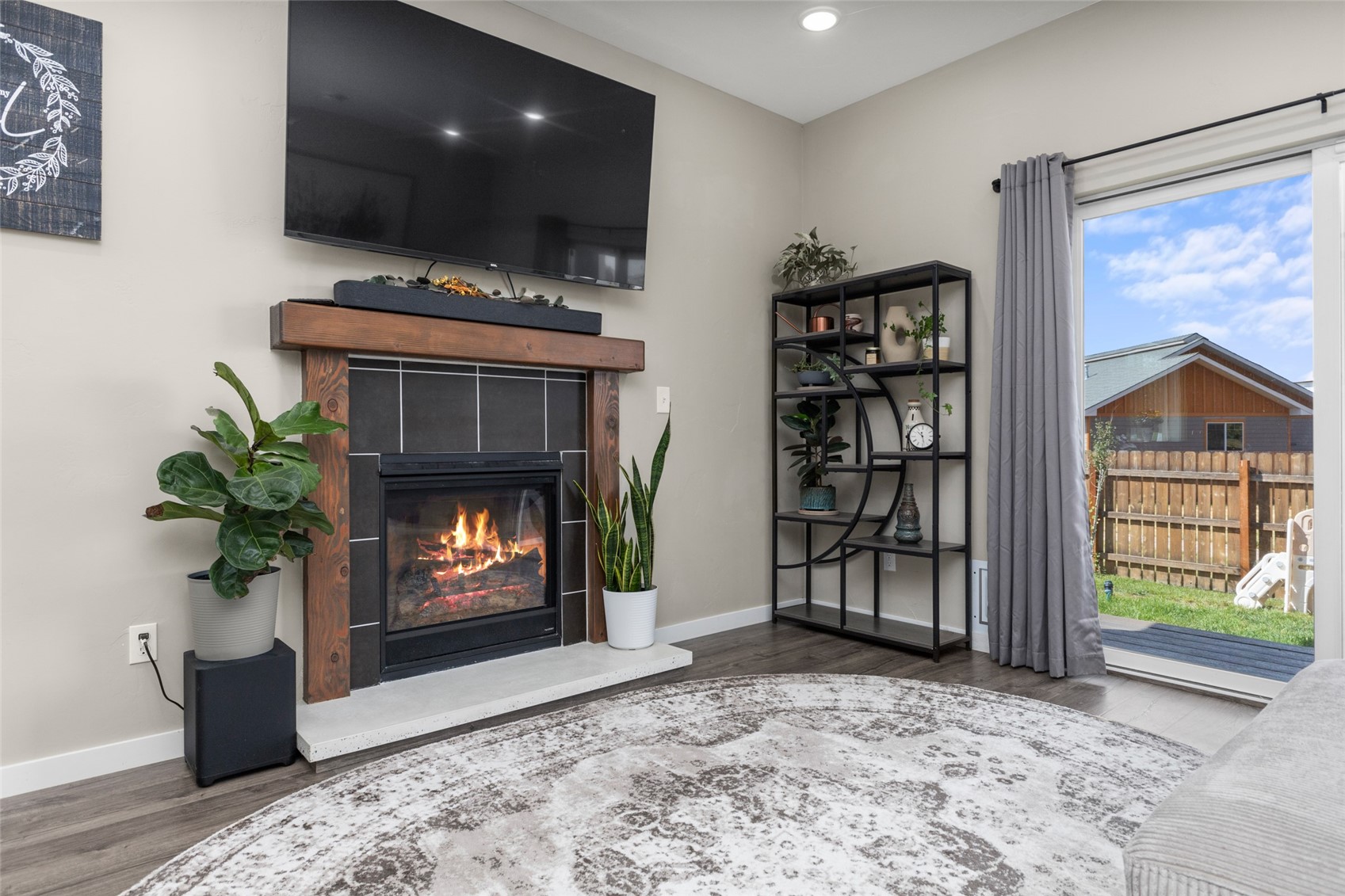 967 Dry Creek South ROAD