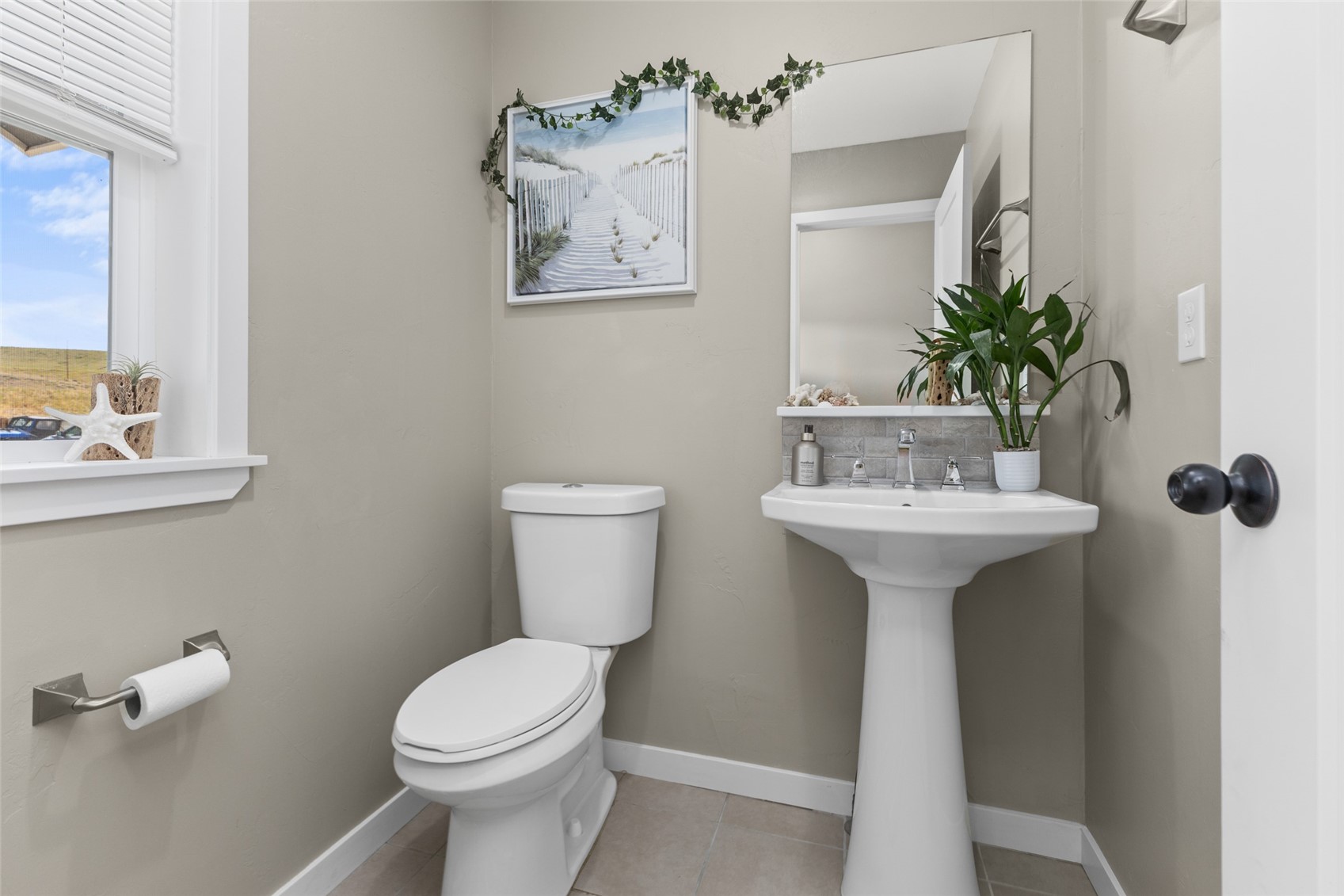 967 Dry Creek South ROAD