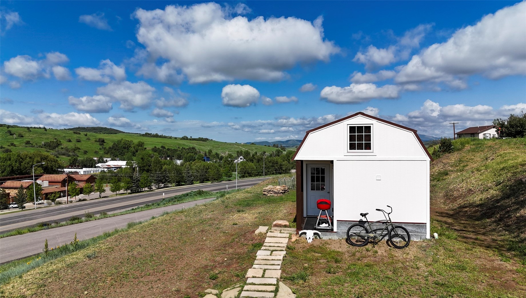 1295 Conestoga CIRCLE