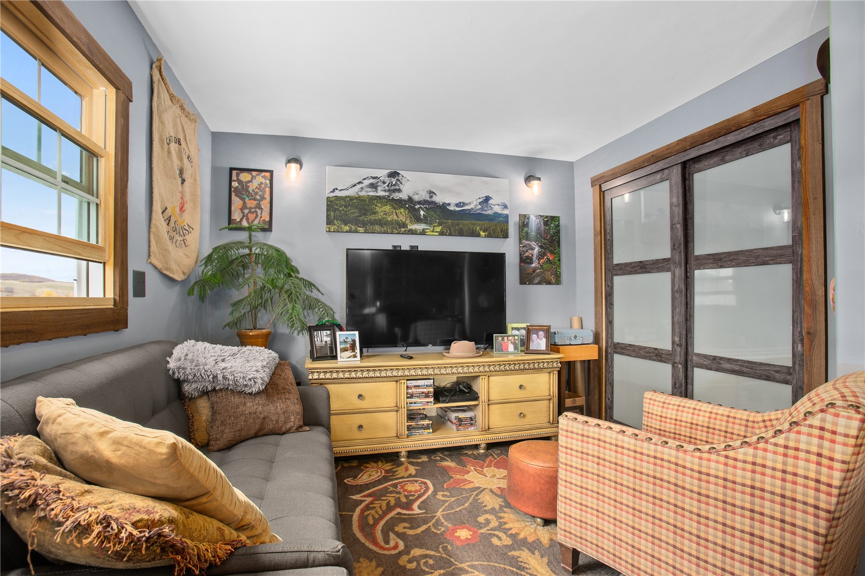 1295 Conestoga CIRCLE