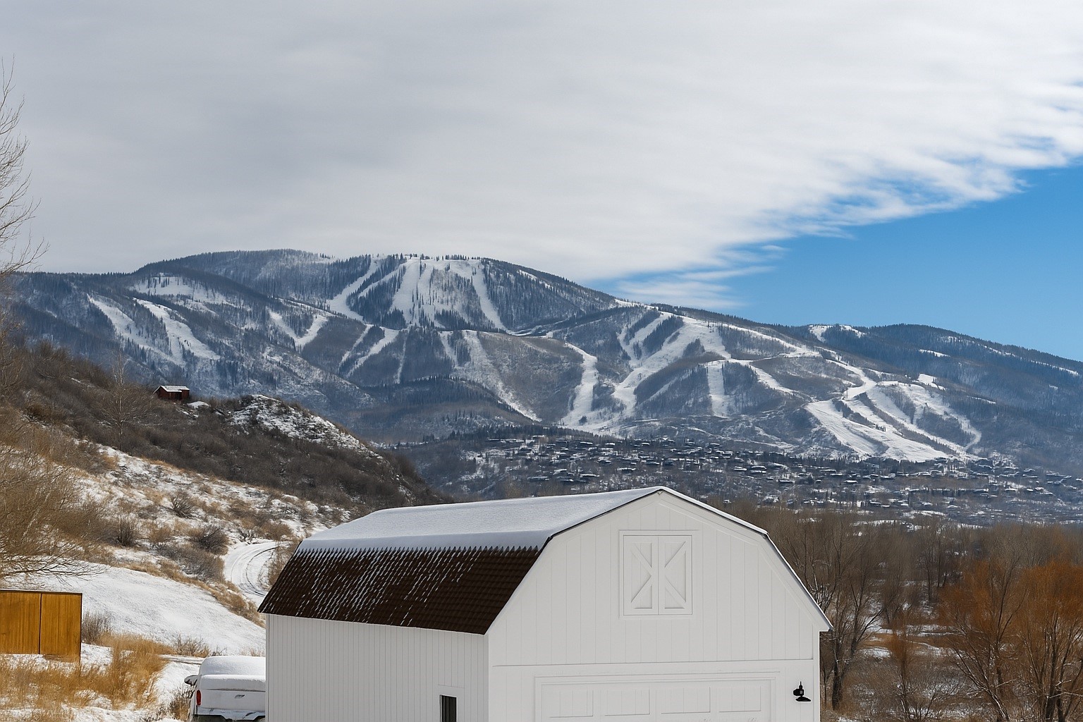 1295 Conestoga CIRCLE