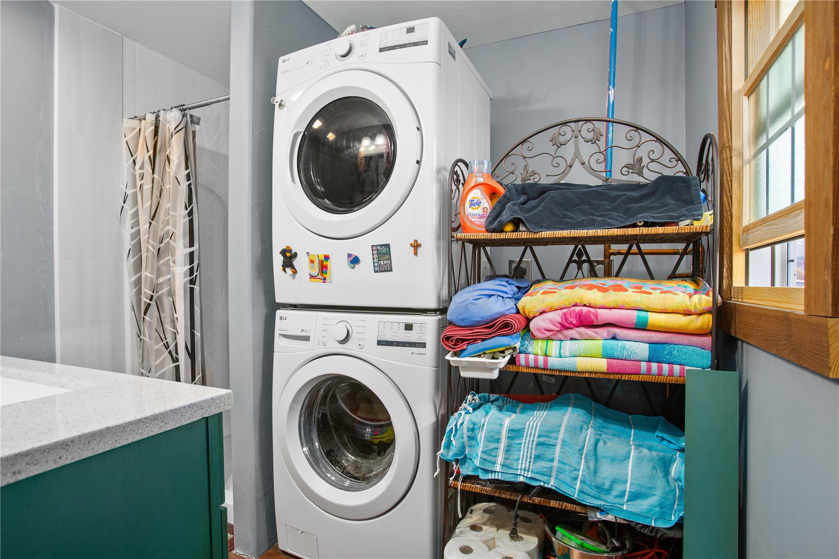 1295 Conestoga CIRCLE