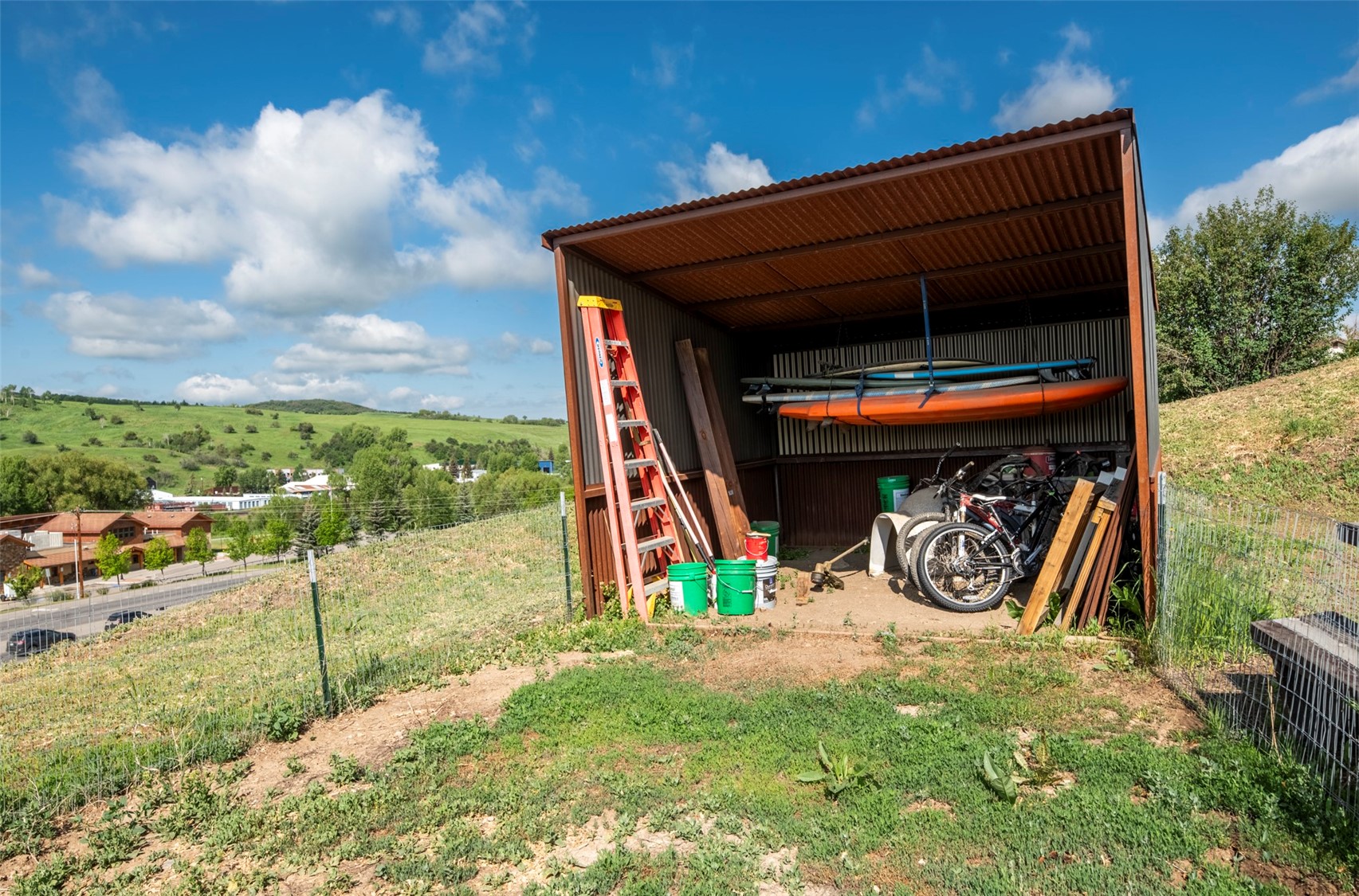 1295 Conestoga CIRCLE