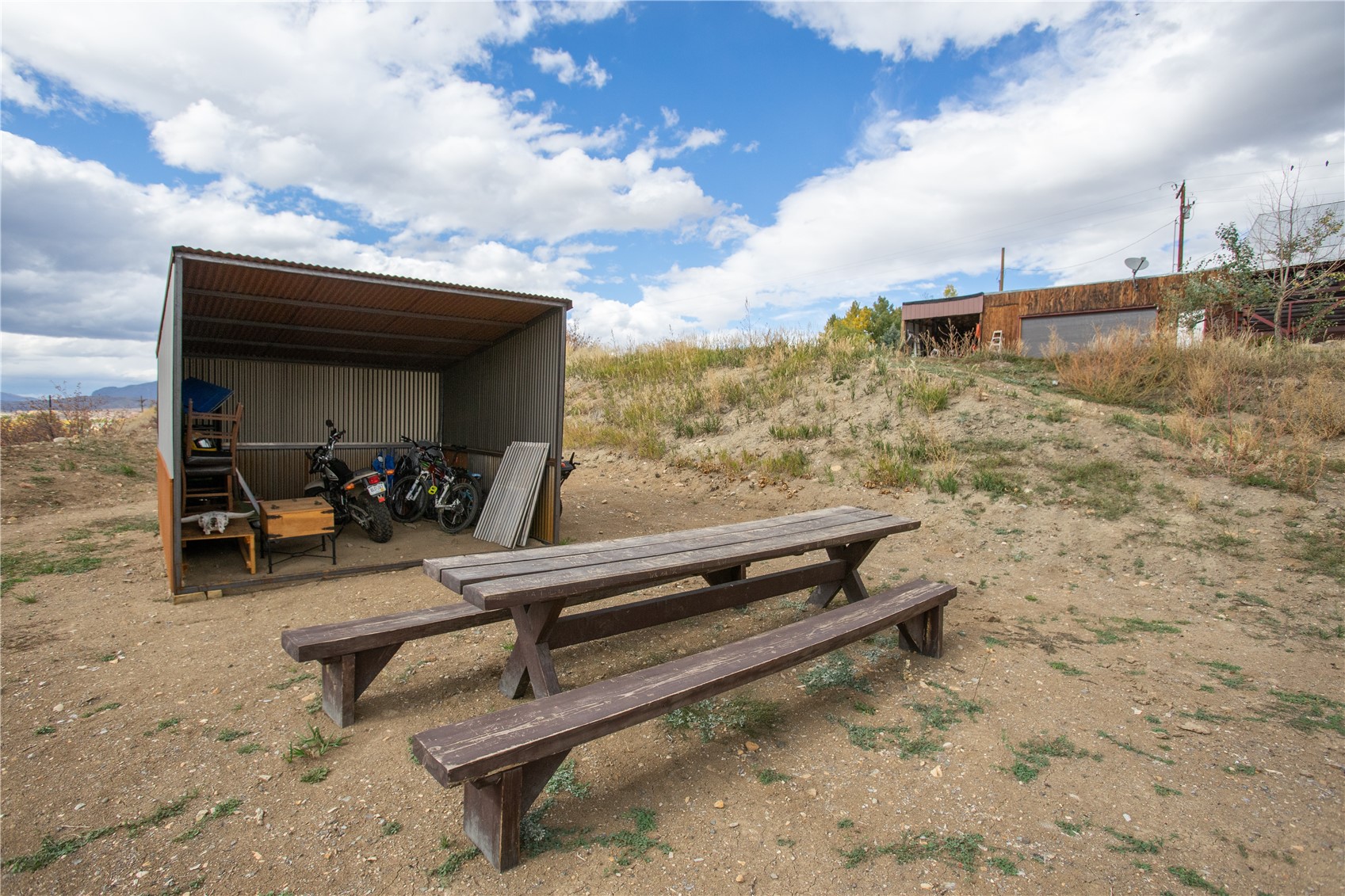 1295 Conestoga CIRCLE