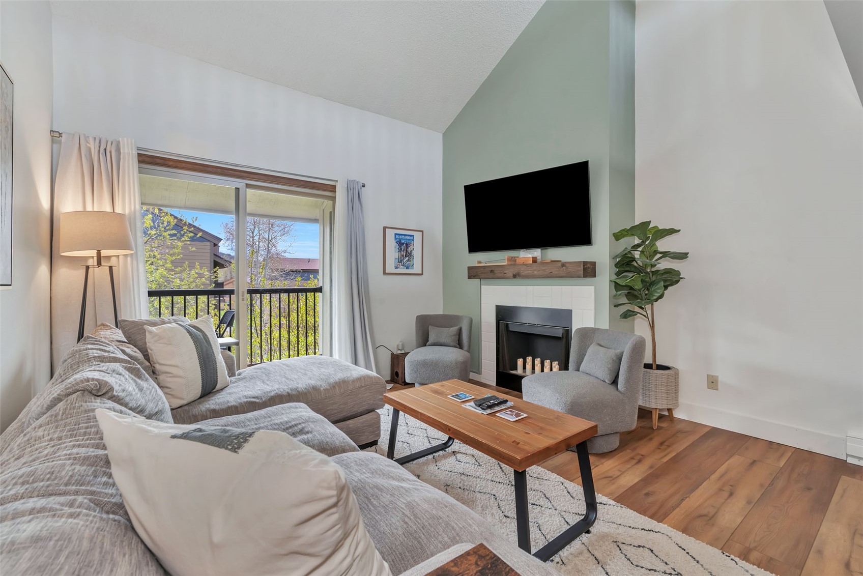 1565 Shadow Run Frontage B308