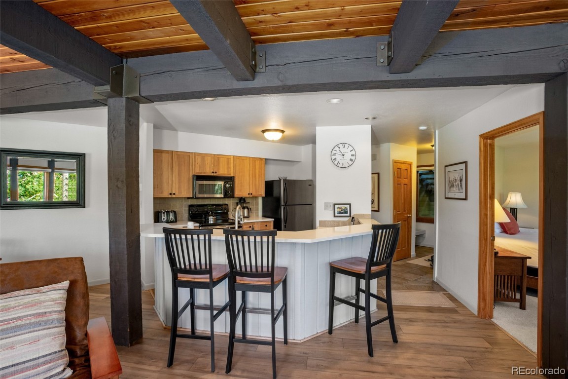 2700 Village DRIVE 201E