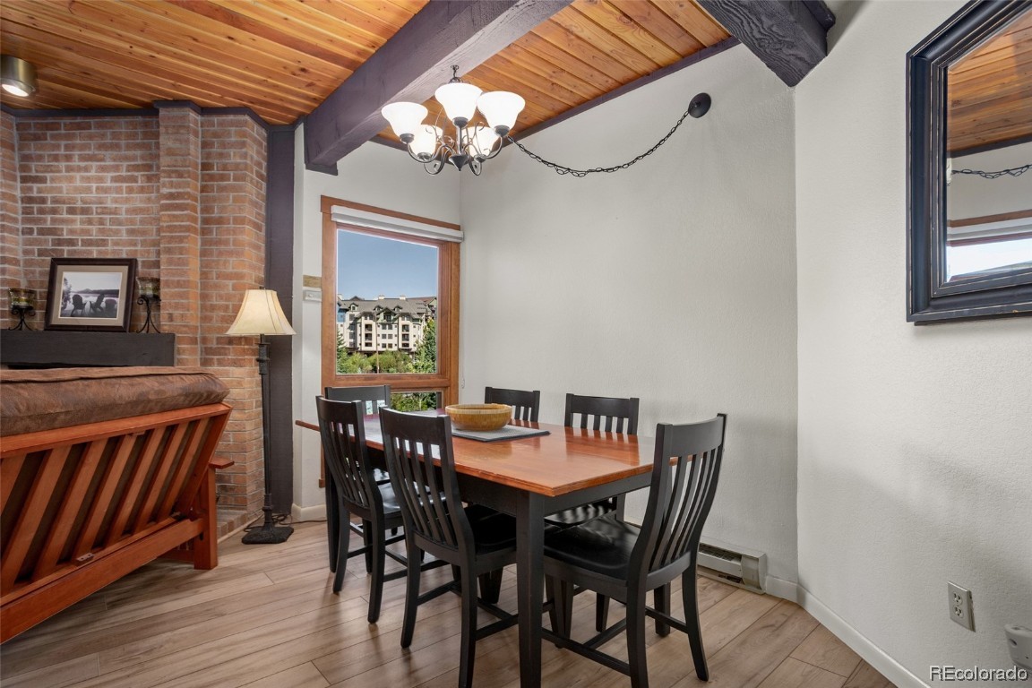 2700 Village DRIVE 201E