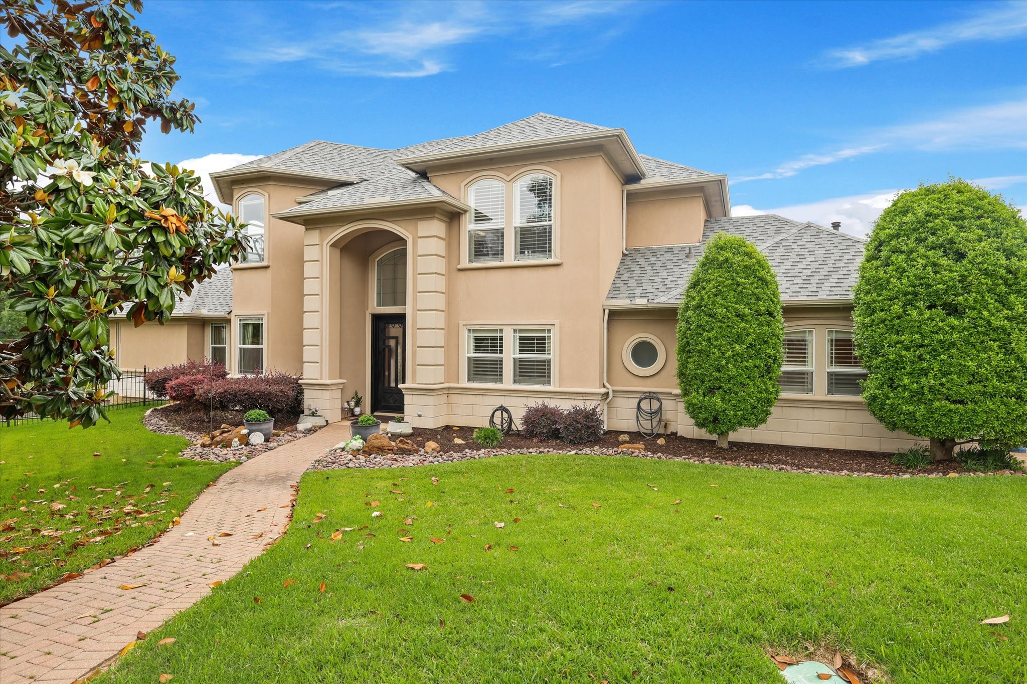 1000 Clear Lake Court