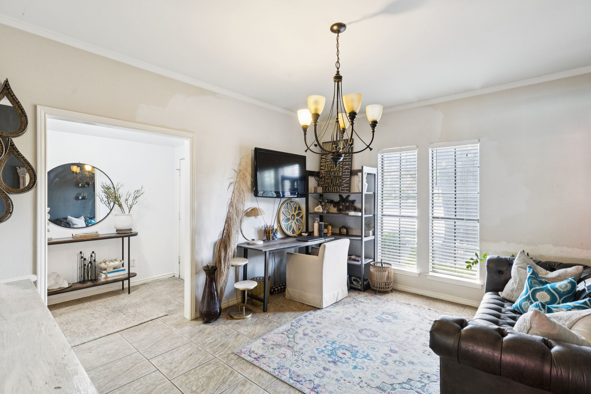 1406 Richards Circle