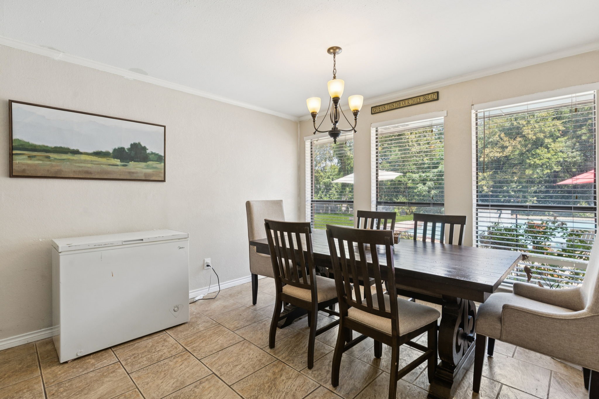 1406 Richards Circle